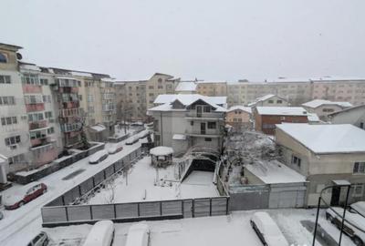 Apartament cu 3 camere decomandat în Sud - 5