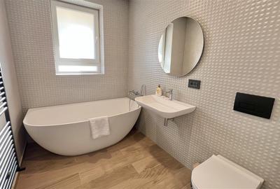 Apartament cu 3 camere decomandat, mobilat în Tractorul - 14