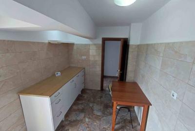Apartament cu 4 camere decomandat în Unirii - 5