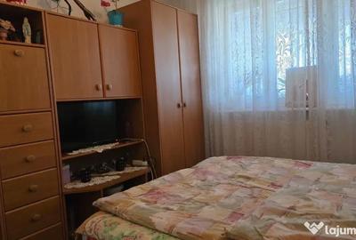 Apartament cu 3 camere decomandat în Minerul - 4