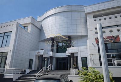 Spațiu comercial, de 1,463 mp, în Central - 4