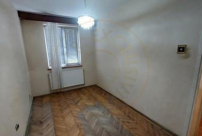 Apartament 3 camere la cativa pasi de centru Pitesti - 8