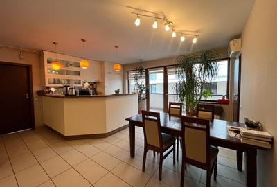Apartament cu 3 camere semidecomandat în Grigorescu