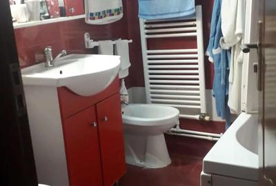 Apartament cu 3 camere decomandat în Central - 2