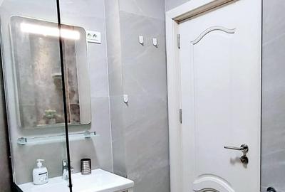 Apartament de lux cu garaj , situat in bloc nou - 17