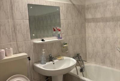 Apartament cu 3 camere semidecomandat în Tineretului - 8