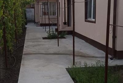 Casă cu Teren 500 Mp în Central - 2