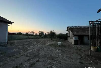 Casă cu 4 camere cu Teren 1500 Mp în Păușa - 1