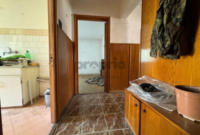 Apartament 4 camere decomandat de vanzare - Brasov, cartier Bartolomeu - 2