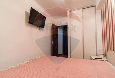 Apartament cu 3 camere decomandat, mobilat în Decebal - 10