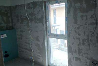 Duplex cu 5 camere cu Canalizare în Chinteni - 3