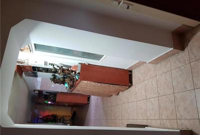 Casă cu 4 camere cu Teren 277 Mp în Girocului - 9