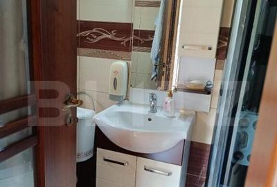 Casă cu 7 camere cu Teren 300 Mp în Central - 10