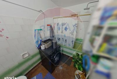 Casă cu 6 camere cu Teren 551 Mp în Central - 6