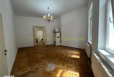 Casă cu 4 camere cu Canalizare în Victoriei - 5