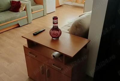 Inchiriez Apt 2 cam - 8