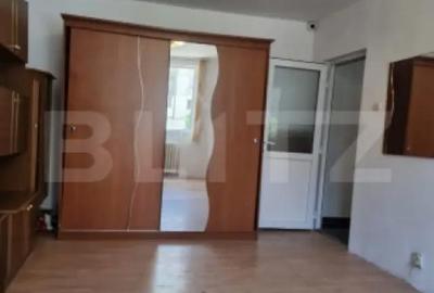 Spațiu comercial, de 65 mp, în Central - 13
