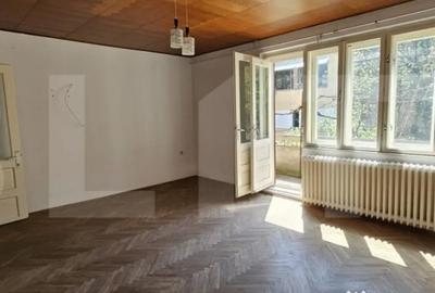 Casă cu 3 camere cu Teren 542 Mp în Central - 1