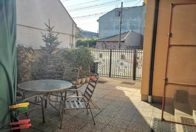 Casă cu Teren 150 Mp în Central