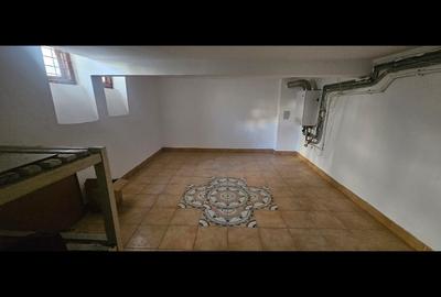 Casă cu 5 camere cu Teren 210 Mp în Vatra Luminoasă - 5