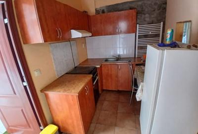 Casă cu 4 camere în Cârăști - 11