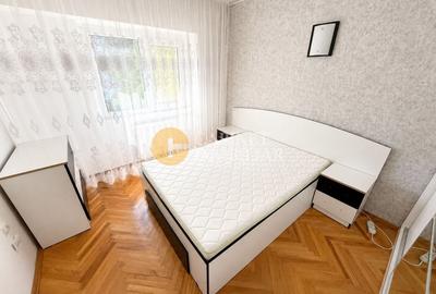Apartament cu 3 camere decomandat, mobilat în Dacia