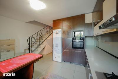 Casă cu 3 camere cu Teren 241 Mp în Iosia