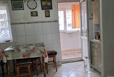 Apartament cu 3 camere decomandat în Central - 8