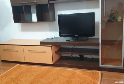 Apartament cu 3 camere decomandat în Dacia - 2
