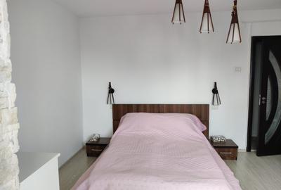 Apartament cu 3 camere decomandat în Vitan - 3