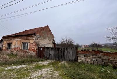 Teren de 2300 mp, în Lugojel - 2