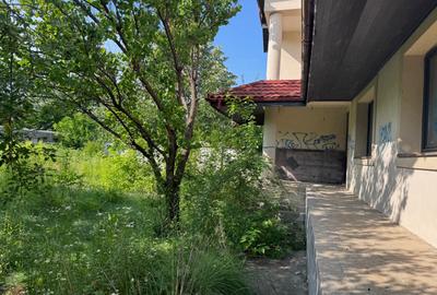 Casă cu 11 camere cu Canalizare în Brănești - 39