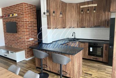 Apartament cu 3 camere semidecomandat, mobilat în Borhanci