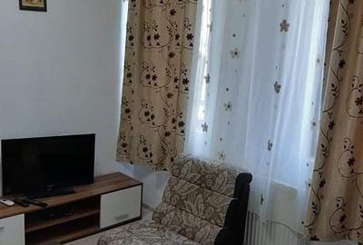 Garsonieră decomandată în Unirii - 1