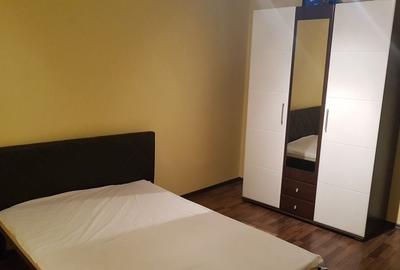 Apartament cu 3 camere decomandat în Decebal - 5