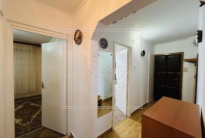 Apartament cu 2 camere decomandat în Calea Dumbrăvii - 10