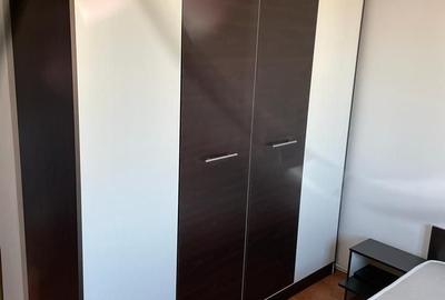 Apartament cu 4 camere semidecomandat în Găvana