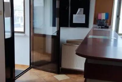 Spațiu comercial, de 120 mp, în Central - 1