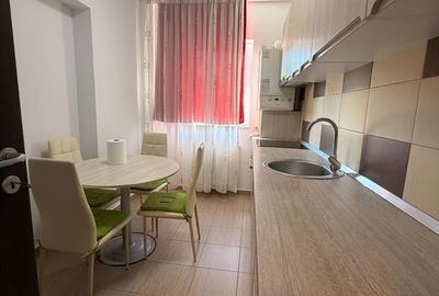 Apartament cu 3 camere decomandat în Apărătorii Patriei