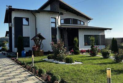 Casă cu 4 camere în Central