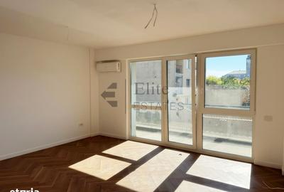 Apartament cu 3 camere în Cantemir