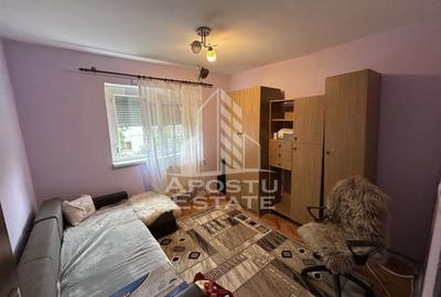 Apartament cu 3 camere semidecomandat, mobilat în Girocului - 3