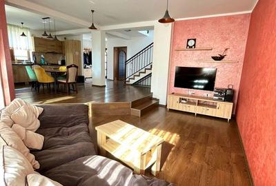 Casă cu 4 camere cu Teren 300 Mp în Sânmartin - 7