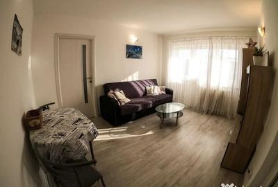 Apartament cu 2 camere semidecomandat în Cetate
