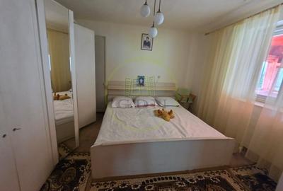 Casă individuală cu 6 camere cu Canalizare în Exterior Vest - 1