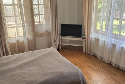 Casă cu 6 camere cu Teren 446.74 Mp în Central - 3
