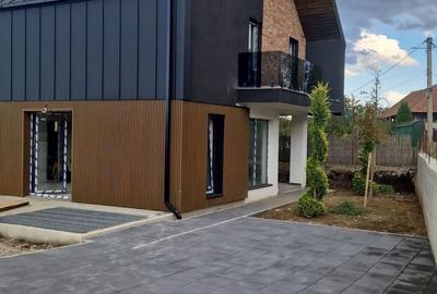 Casă cu 4 camere cu Teren 500 Mp în Tureni