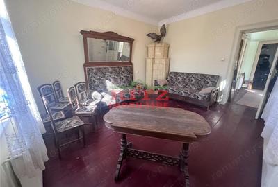 Casă cu 3 camere cu Teren 1623 Mp în Central - 11