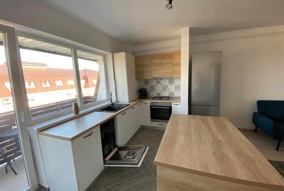 Apartament cu 2 camere decomandat în Sânpetru