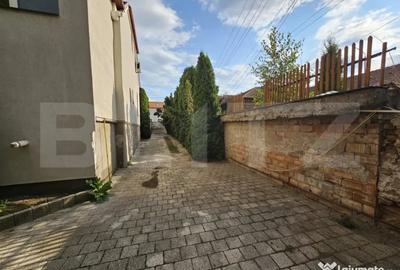 Casă cu 4 camere cu Teren 870 Mp în Central